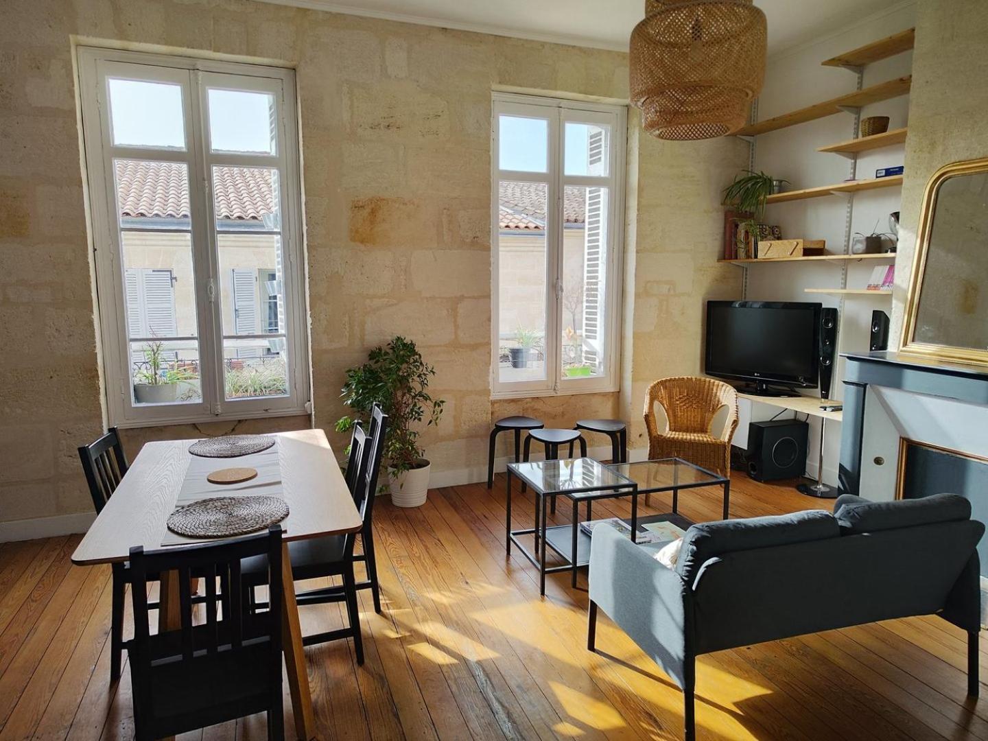 Charming Apartment Bordeaux Center Exterior photo